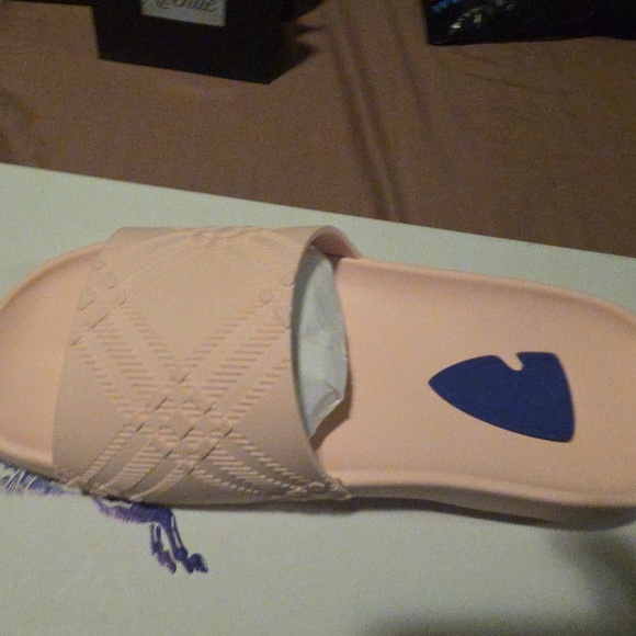 NWT- Burberry Dive Embossed Check Pool Slide Blusg Sandal (Women) - Picture 4 of 5